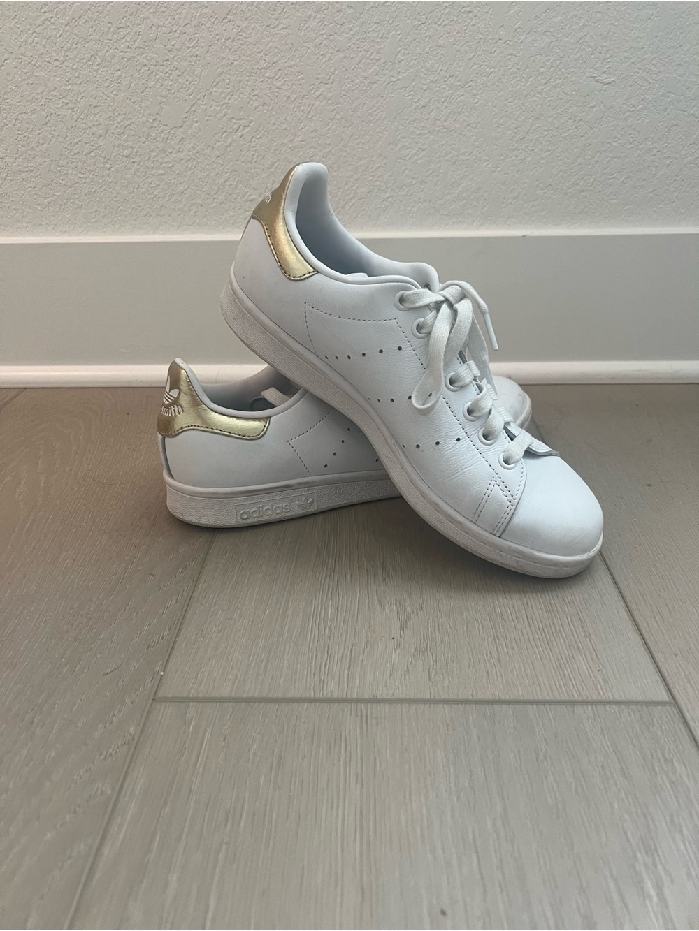 Adidas Stan Smith White Gold Leather Sneakers Women’s 8.5
